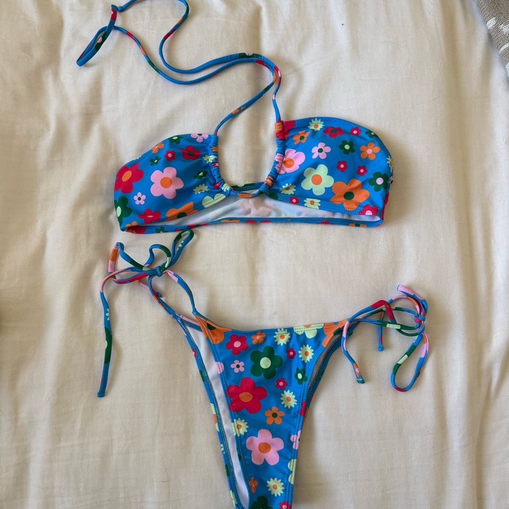 Zaful Blue Floral Tie Bikini Set
